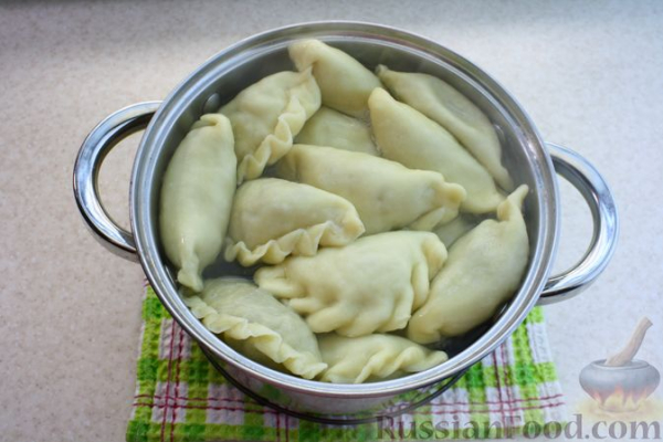 Вареники с печенью и копчёным салом