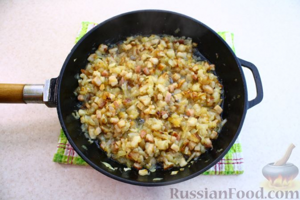 Вареники с печенью и копчёным салом
