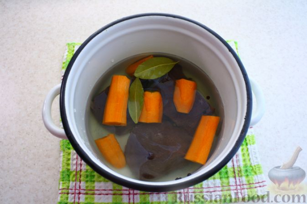 Вареники с печенью и копчёным салом