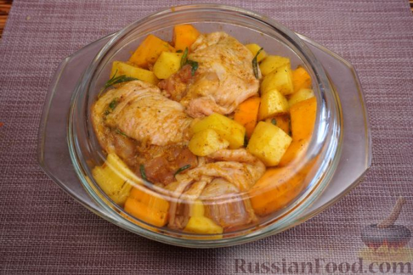 Запечённая курица с картофелем и тыквой