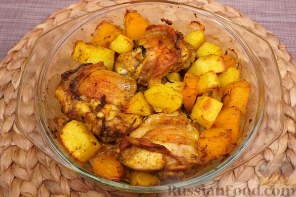 Запечённая курица с картофелем и тыквой