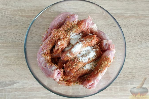 Запечённые куриные шеи