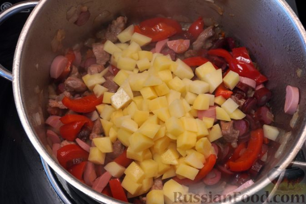 Айнтопф с квашеной капустой и копчёностями