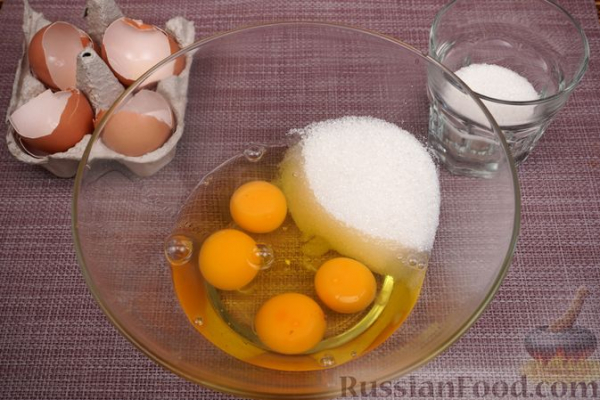 Бисквитный рулет с кокосово-молочным кремом
