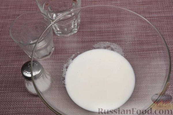 Бисквитный рулет с кокосово-молочным кремом