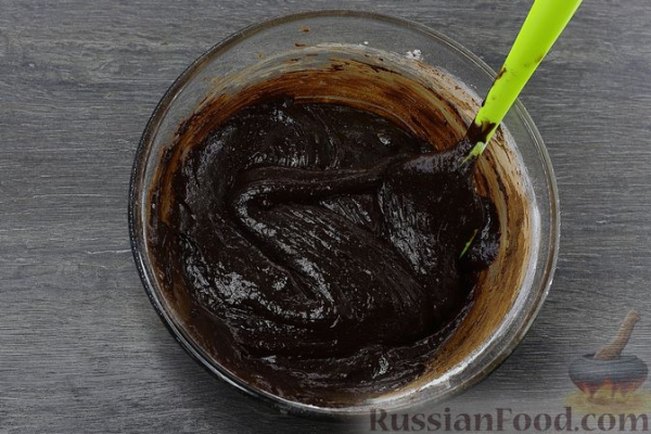 Брауни с консервированной вишней