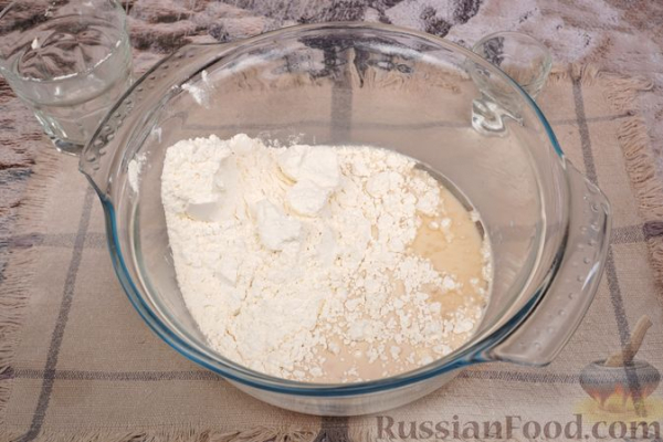 Булочки с сыром, из дрожжевого теста на молоке