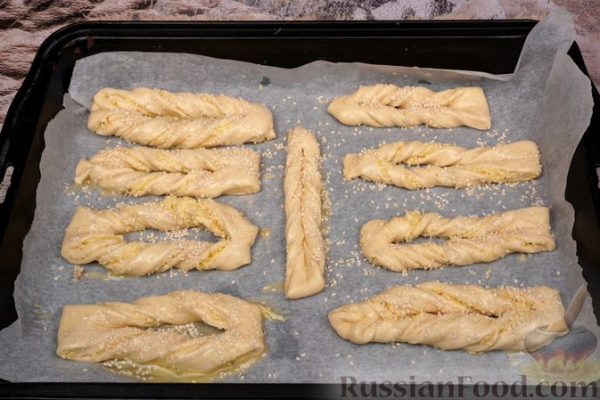 Булочки с сыром, из дрожжевого теста на молоке