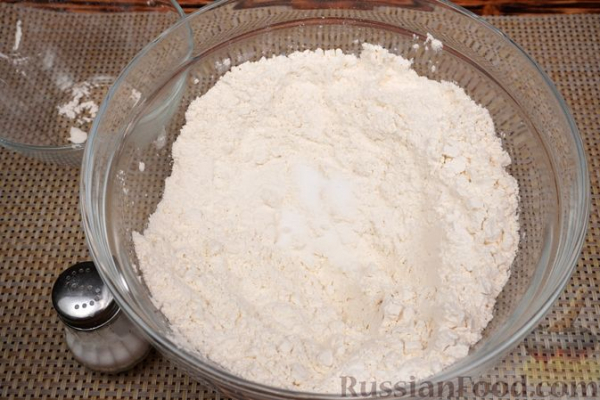 Чебуреки со свиным фаршем (в духовке)