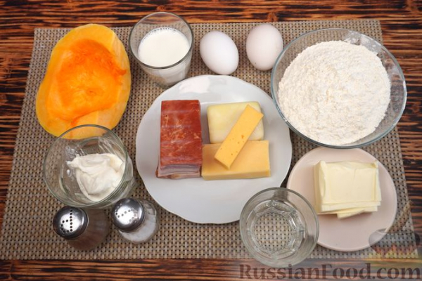 Киш с тыквой и беконом