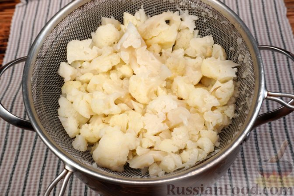 Оладьи из цветной капусты с сыром