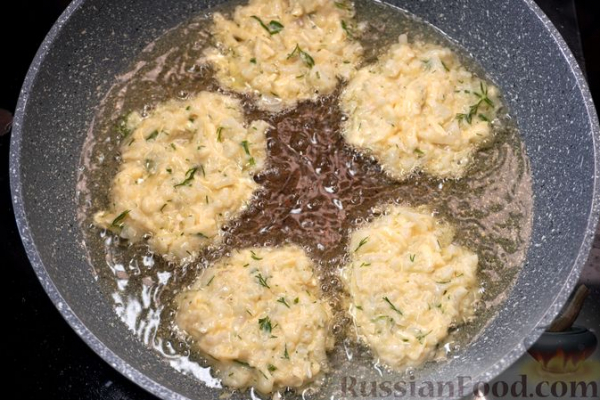 Оладьи из цветной капусты с сыром
