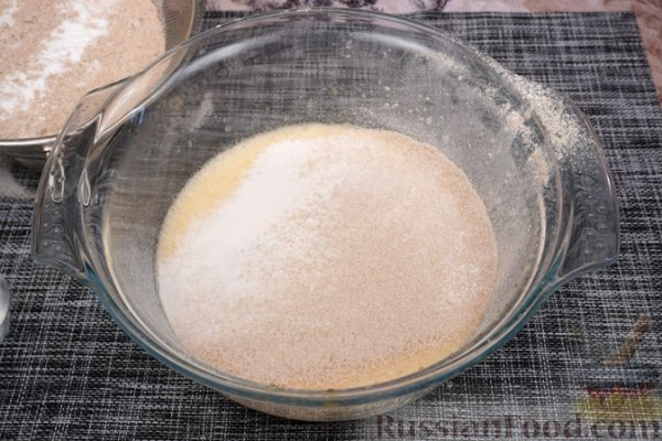Овсяно-рисовый пирог с яблоками, орехами и изюмом, на кефире