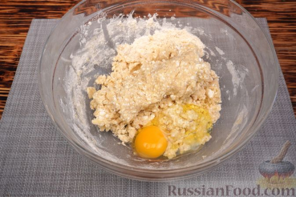 Пряное творожное печенье с лимонной глазурью