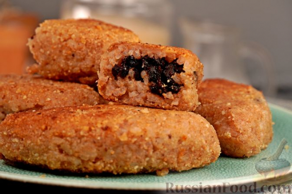 Рисовые зразы с черносливом