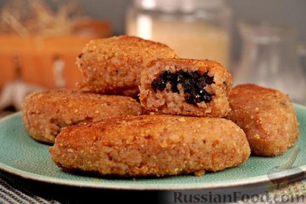 Рисовые зразы с черносливом