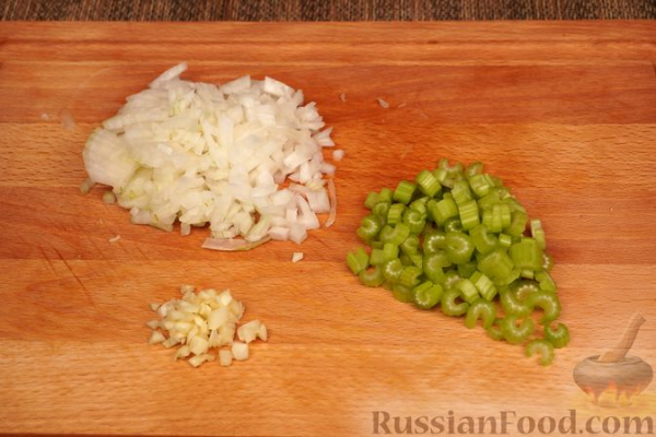 Ризотто с куриной печенью, сельдереем и вином