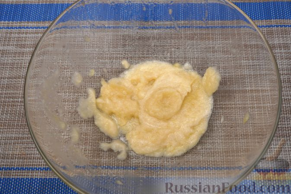 Салат "Оливье" с курицей и яблочным майонезом