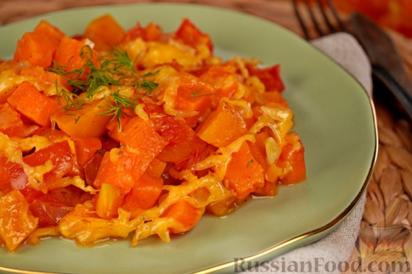 Тыква, запечённая с бататом и сыром