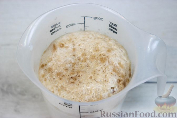 Ватрушки с творогом и изюмом