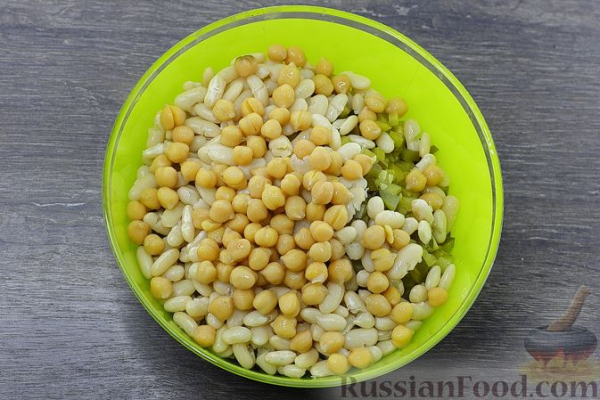 Винегрет с фасолью и нутом