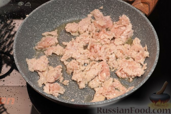 Запеканка из макарон с фаршем, творогом и сыром