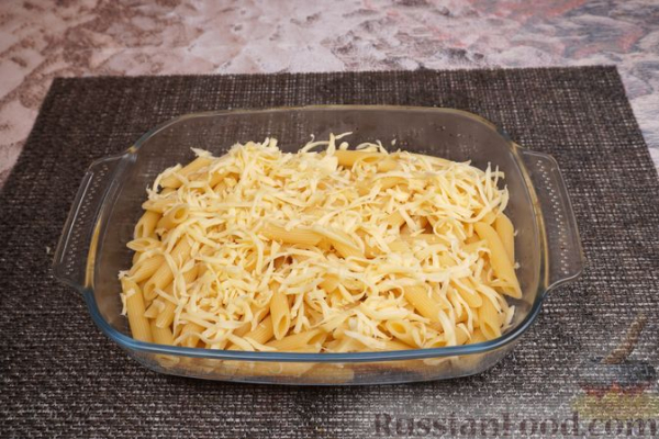 Запеканка из макарон с фаршем, творогом и сыром