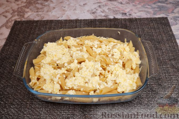 Запеканка из макарон с фаршем, творогом и сыром