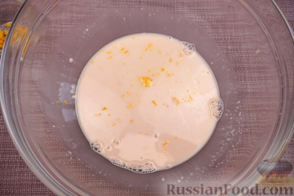 Апельсиновый рождественский калач-краффин с изюмом и орехами