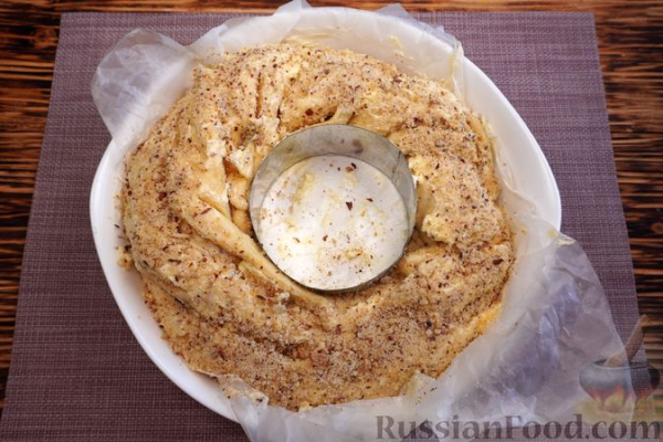 Апельсиновый рождественский калач-краффин с изюмом и орехами