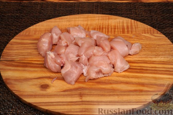 Азу из курицы с изюмом