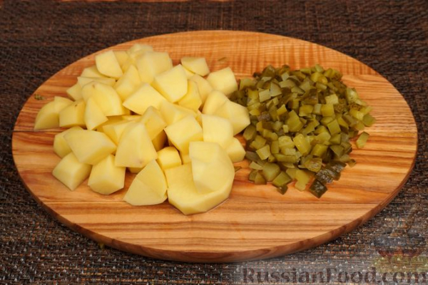 Азу из курицы с изюмом