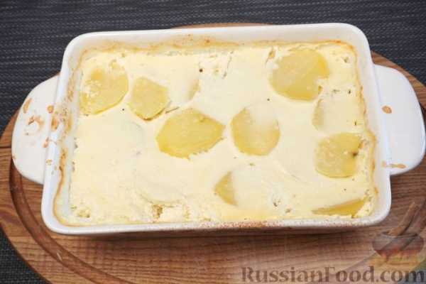 Картофель, запечённый в сырно-молочном соусе