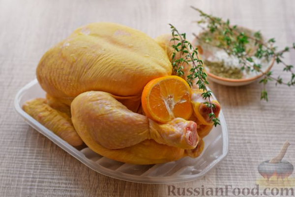 Курица, запечённая с мандаринами и тимьяном