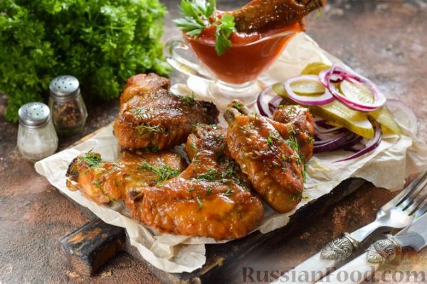Куриные крылышки, запечённые в лимонно-соевом маринаде