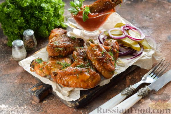 Куриные крылышки, запечённые в лимонно-соевом маринаде
