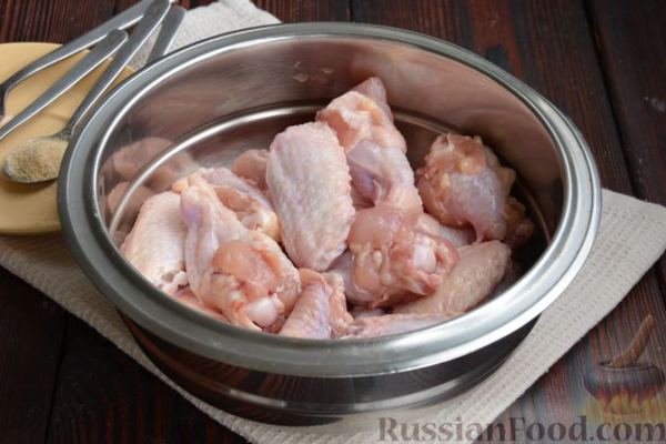 Пряные жареные куриные крылышки