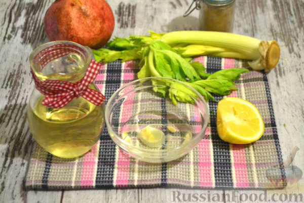Салат из сельдерея, с гранатом