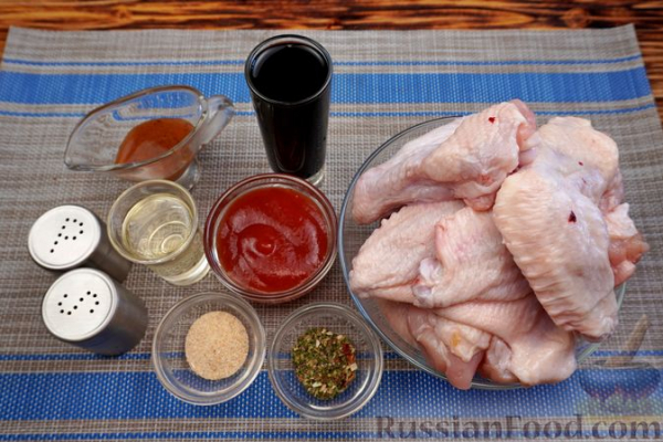 Куриные крылышки, запечённые в томатно-медовом соусе