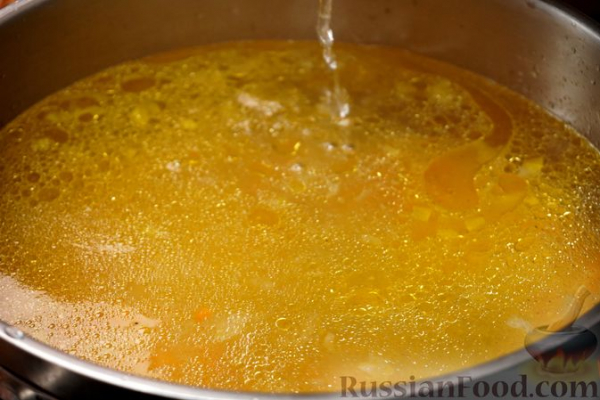 Суп с рыбными клецками и сливками