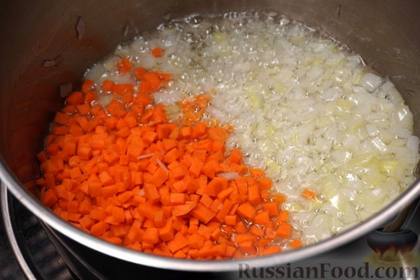 Суп с рыбными клецками и сливками