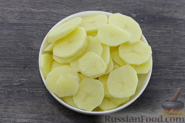 Картофельная запеканка с курицей и шампиньонами