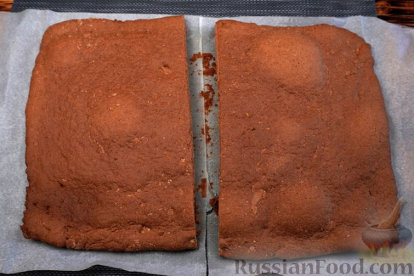 Коврижка с повидлом, масляным кремом и сахарной глазурью