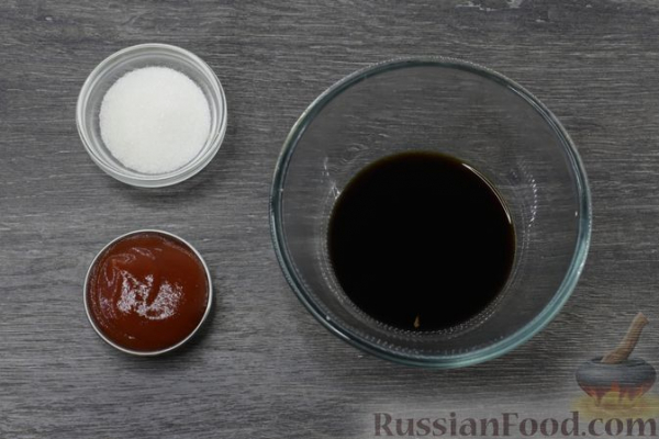 Жареные куриные крылышки в соево-томатном соусе