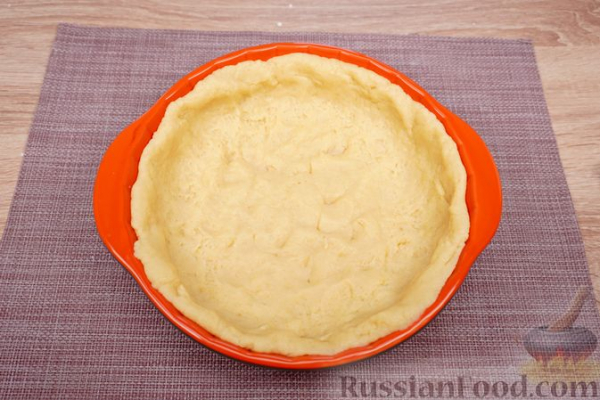 Тёртый песочный пирог с клубничным конфитюром