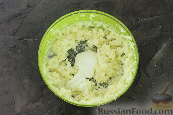 Тёртый пирог со сливами