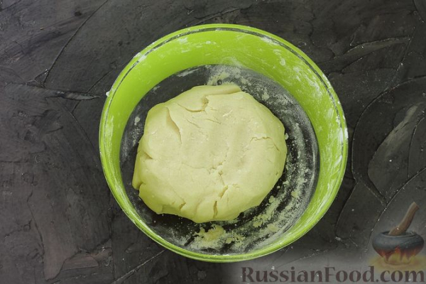 Тёртый пирог со сливами