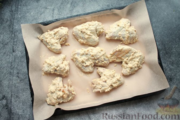 Запечённые куриные крылышки в майонезе