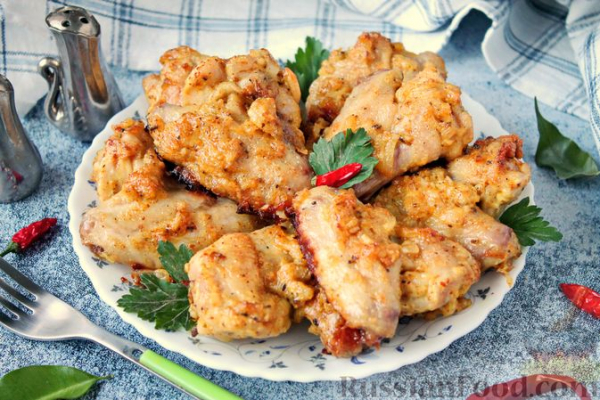 Запечённые куриные крылышки в майонезе