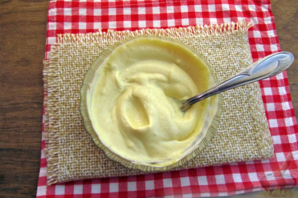 Праздничный салат "Змейка" с огурцами, курицей и яблоком